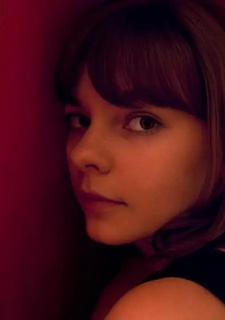 Я Белла, 21, из Охи, ищу знакомство для постоянных отношений