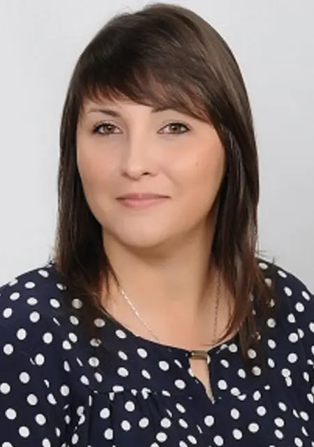 Эвелина из Омска, ищу на сайте вирта