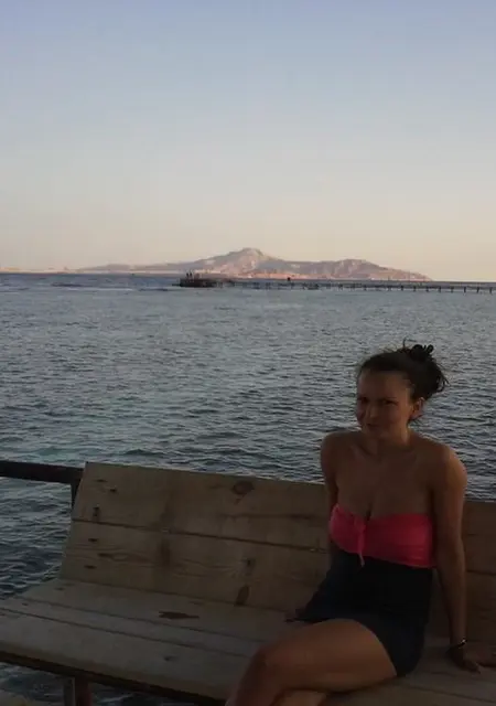 Анастасия из Великого Новгорода, мне 24, познакомлюсь без обязательств