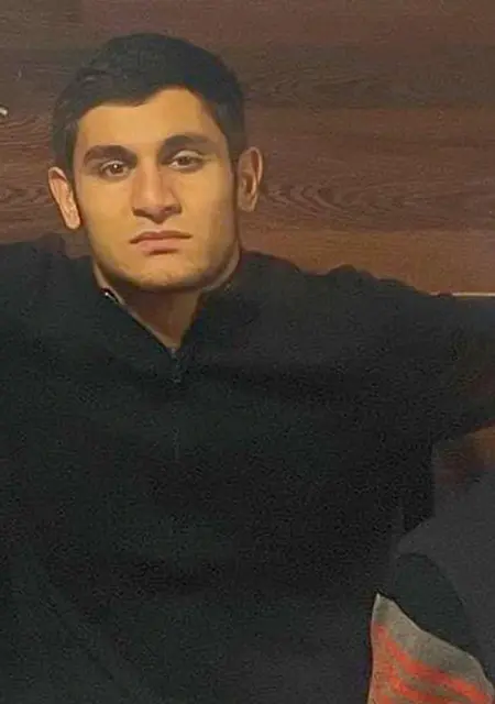 Я Nicat, 21, знакомлюсь для постоянных отношений в Сургуте