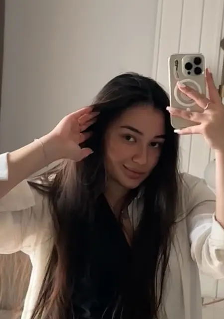 Я Melis, 21, из Москвы, ищу знакомство для совместных путешествий