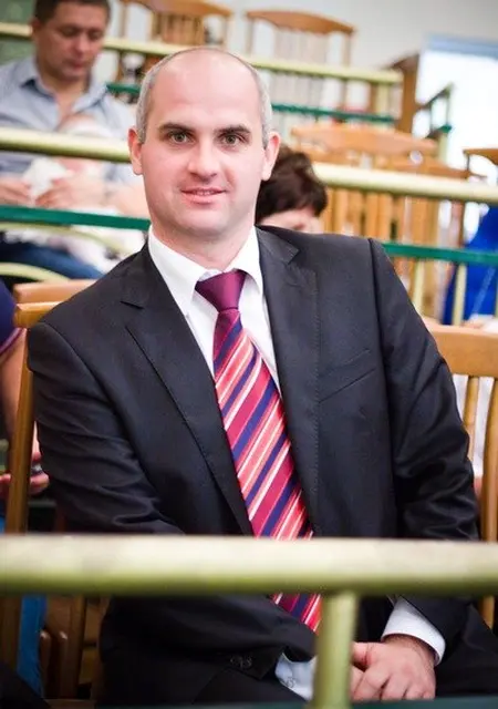 Олег из Протвина, ищу на сайте знакомства на одну ночь