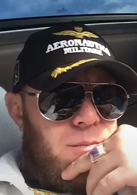 Владимир из Екатеринбурга, мне 39, познакомлюсь для постоянных отношений