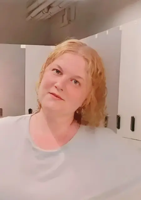 Я Екатерина, 43, из Санкт-Петербурга, ищу знакомства на одну ночь