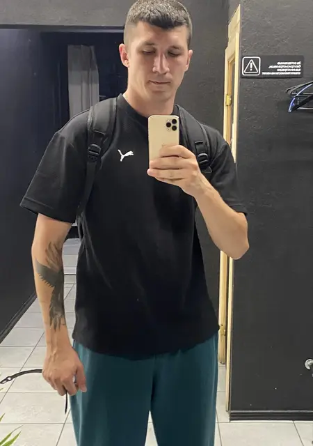 Я Theodor, 29, знакомлюсь для дружбы в Санкт-Петербурге