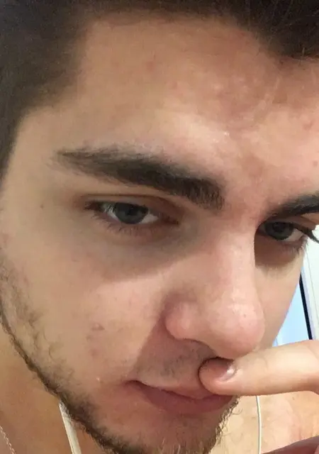 Александр из Калининграда, мне 26, познакомлюсь для открытые отношения