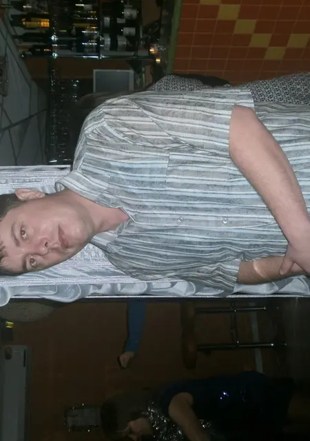 Андрей из Ужура, мне 36, познакомлюсь на одну ночь