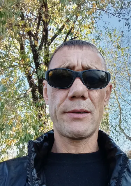 Я Олег Соловьев, 44, из Челябинска, ищу знакомство для общения
