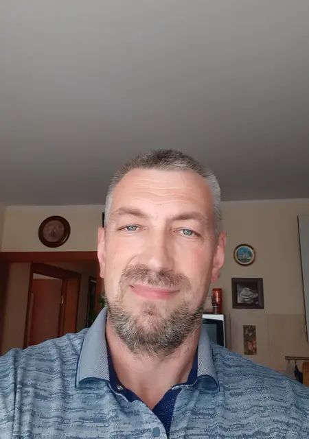 Александр из Омска, ищу на сайте знакомства без обязательств