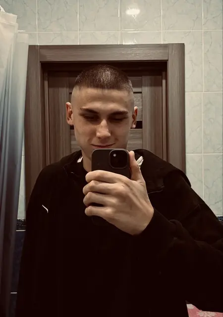 Алекс из Чебоксар, ищу на сайте знакомства без обязательств