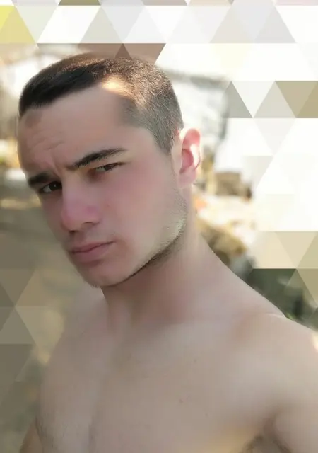 Я Александр, 23, из Джанкоя, ищу знакомство для дружбы