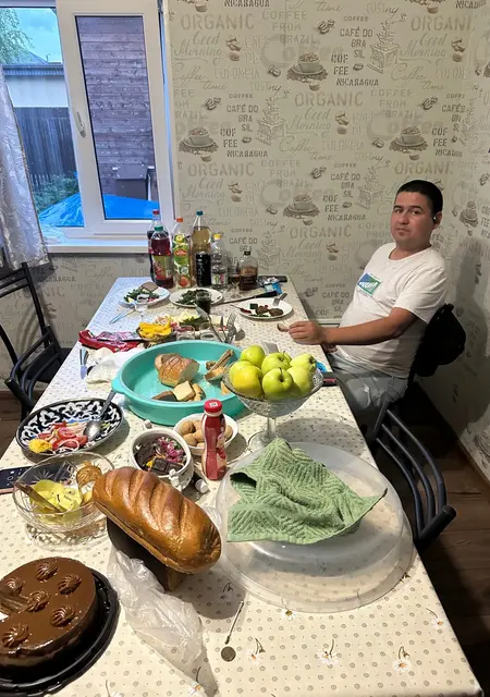 Sanatbek из Чехова, мне 38, познакомлюсь на одну ночь