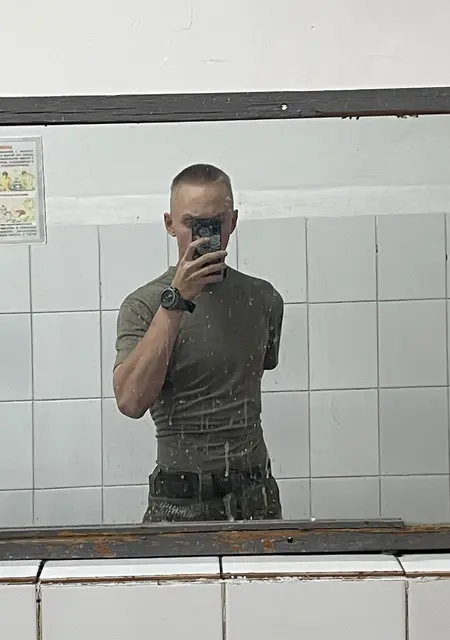 Я Максим, 20, знакомлюсь без обязательств в Санкт-Петербурге