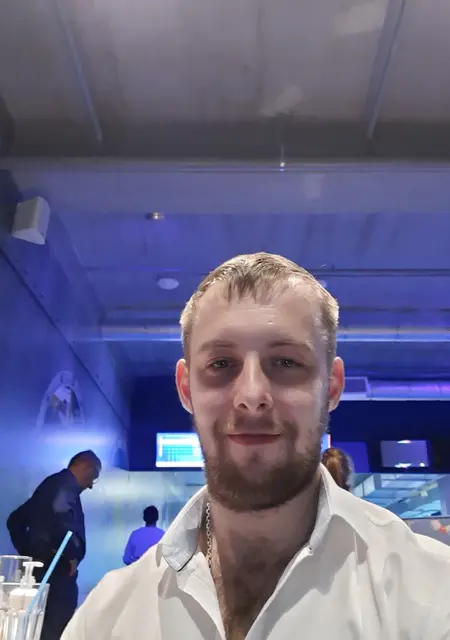 Я Паша, 30, знакомлюсь для приятного времяпровождения в Омске