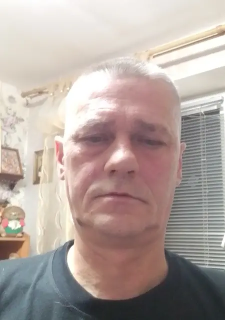 Алексей из Белоомута, ищу на сайте знакомства на одну ночь