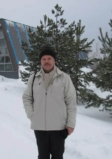 Ilya из Сарова, ищу на сайте знакомства без обязательств