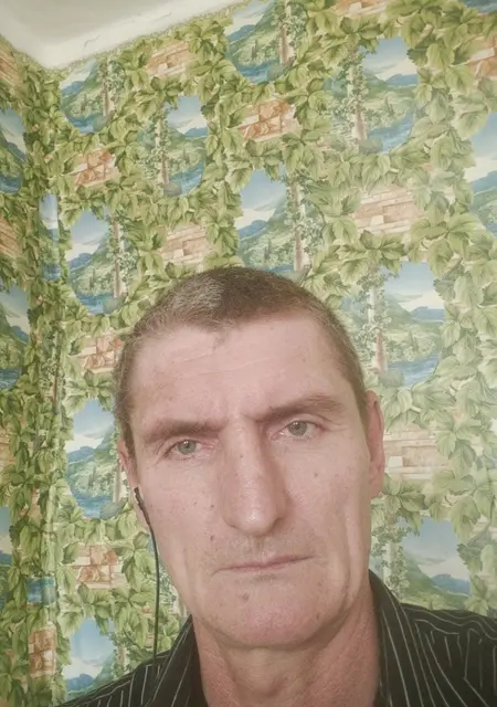 Валерий из Ростова-на-Дону, мне 44, познакомлюсь для общения