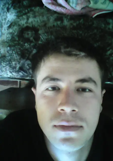 Миша из Вязьмы, мне 38, познакомлюсь для приятного времяпровождения