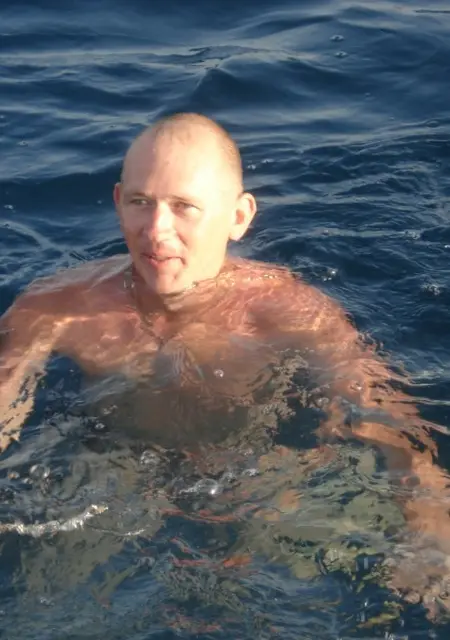 Максим из Шахт, ищу на сайте знакомства на одну ночь