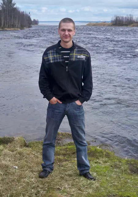 Сергей из Кировска, мне 38, познакомлюсь на одну ночь