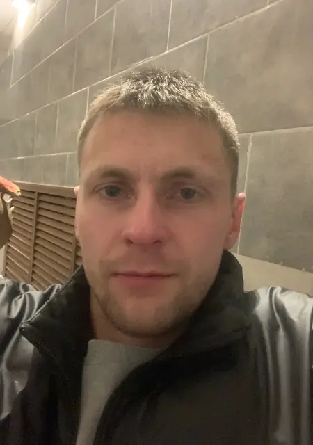 Я Валентин, 30, знакомлюсь без обязательств в Соликамске