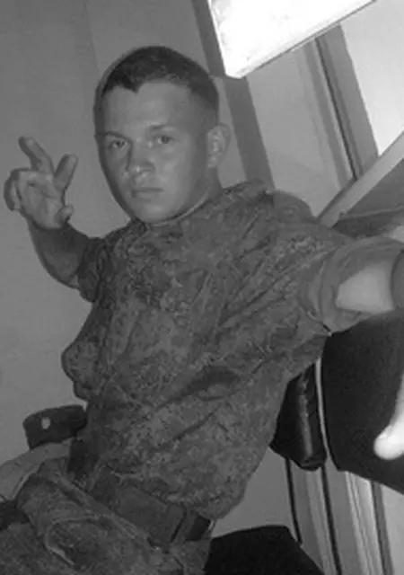 Я Dmitriy, 30, из Тулуна, ищу знакомства без обязательств