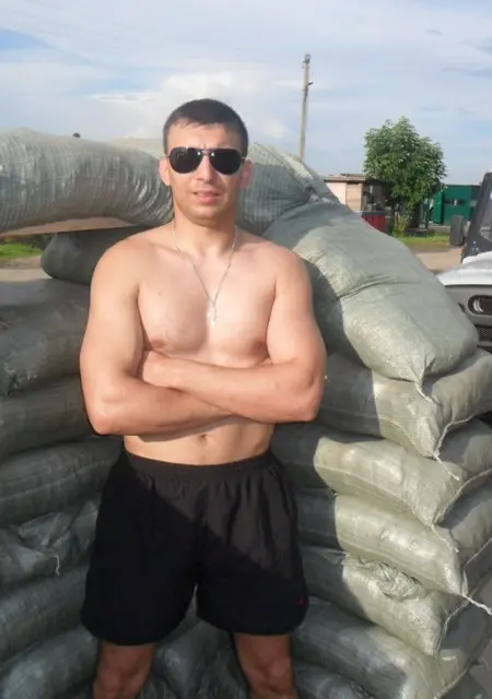 Я Владимир, 42, из Моздока, ищу знакомства без обязательств