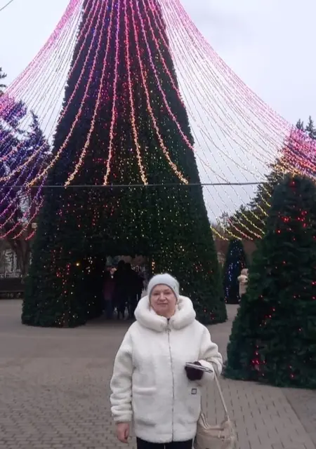 Я Ольга, 66, знакомлюсь на одну ночь в Краснодаре