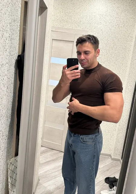 Я Денис, 26, знакомлюсь на одну ночь в Ростове-на-Дону