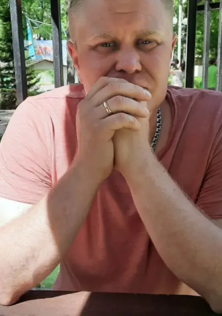 Николай из Красновишерска, ищу на сайте знакомства без обязательств