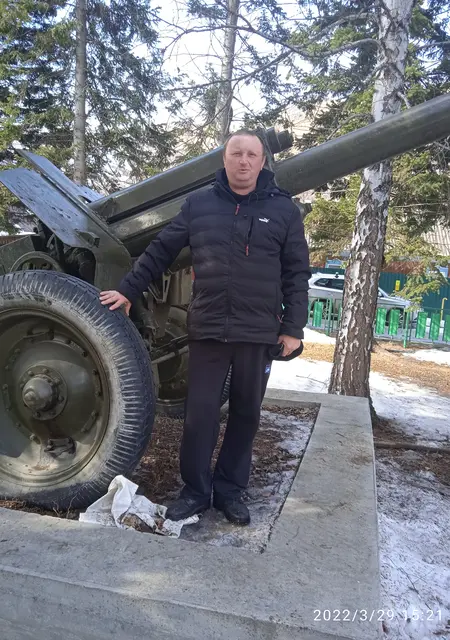 Я Евгений, 43, знакомлюсь на одну ночь в Бийске