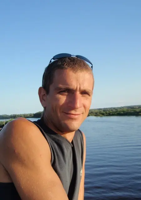 Я Александр, 50, из Великого Новгорода, ищу знакомства без обязательств