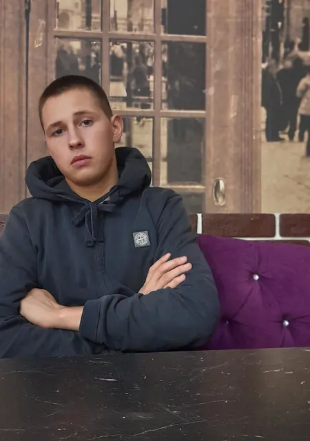 Я Семен, 25, знакомлюсь без обязательств в Рязани