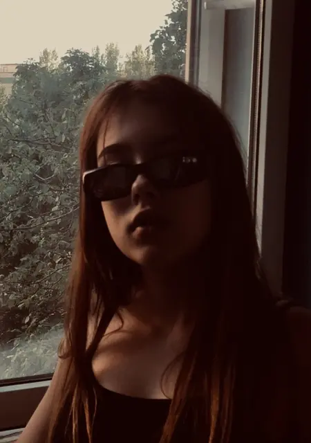 Вика из Кривого Рога, мне 25, познакомлюсь для вирта