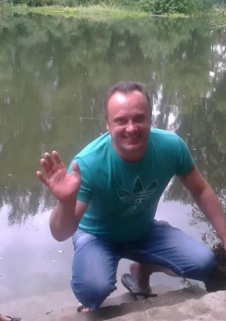 Юрик из Чернянки, мне 54, познакомлюсь на одну ночь