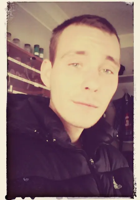 Алексей из Волжского, мне 31, познакомлюсь для дружбы