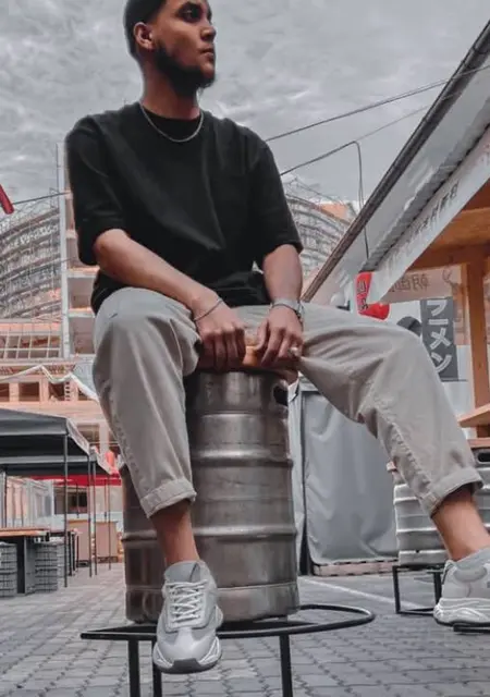 Я Azim, 26, из Санкт-Петербурга, ищу знакомство для общения