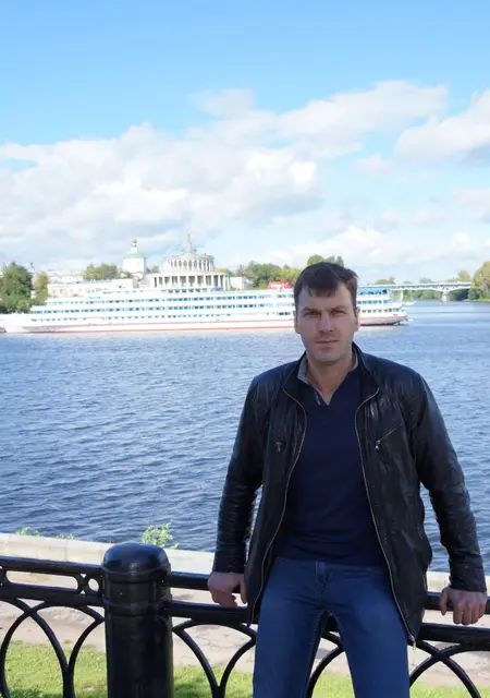 Я Валерий, 44, знакомлюсь для постоянных отношений в Усинске