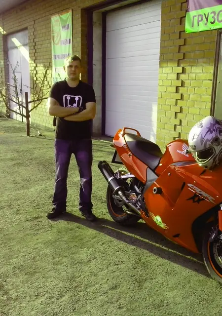 Я Александр, 37, знакомлюсь без обязательств в Белове