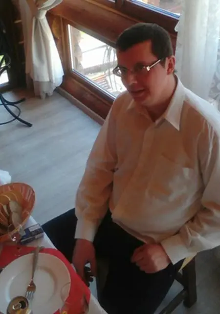 Я Вадім, 36, из Нововолынска, ищу знакомства без обязательств