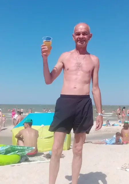 Александр из Воронежа, ищу на сайте знакомства на одну ночь