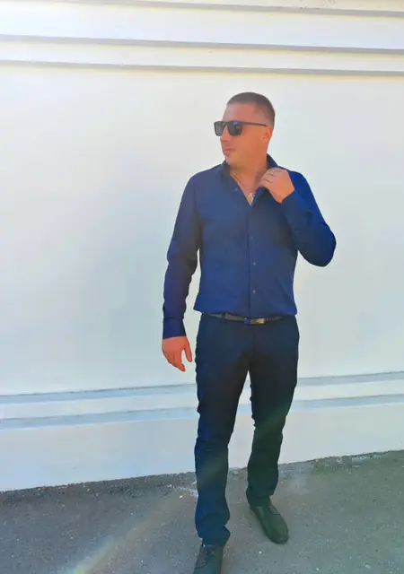 Я Виталий, 38, знакомлюсь для постоянных отношений в Санкт-Петербурге