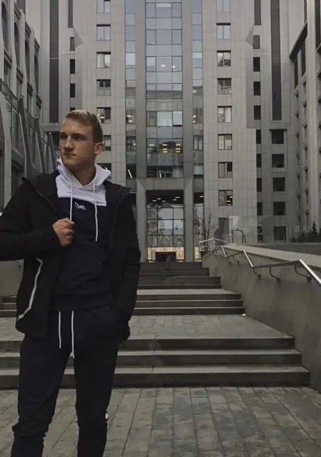 Я Vladivostok, 25, знакомлюсь для приятного времяпровождения в Кременчуге