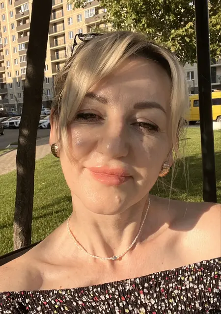 Алое из Москвы, мне 40, познакомлюсь без обязательств