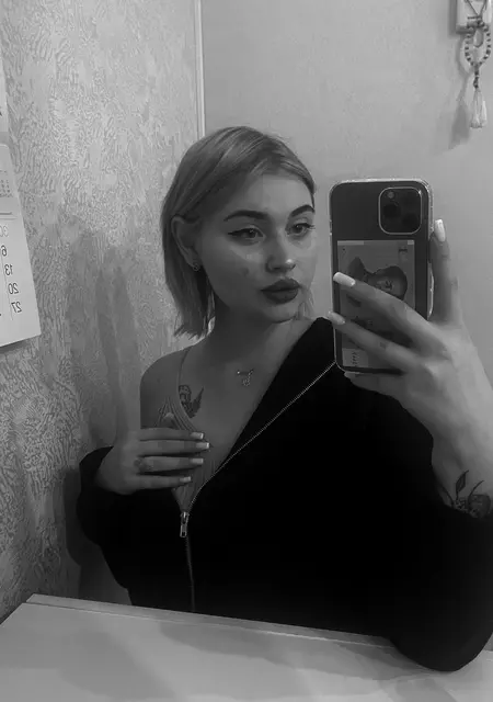 Валерия из Сургута, ищу на сайте общение
