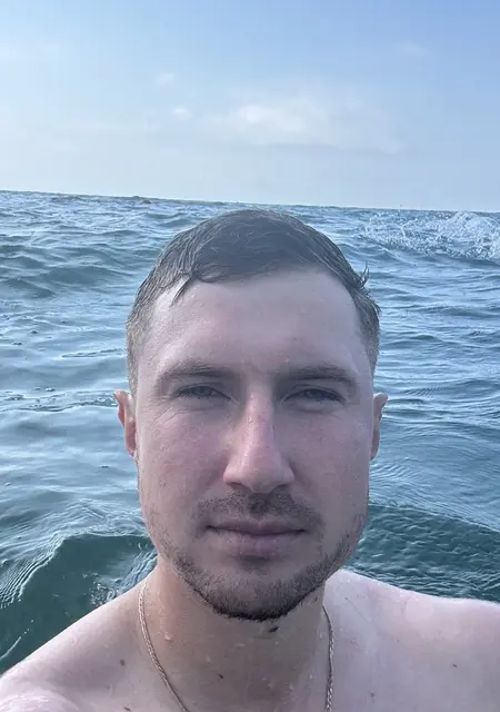 Я Артем, 26, из Семикаракорска, ищу знакомство для дружбы