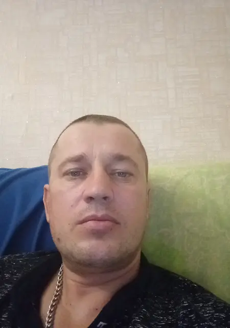 Виктор из Тихвина, ищу на сайте знакомства на одну ночь