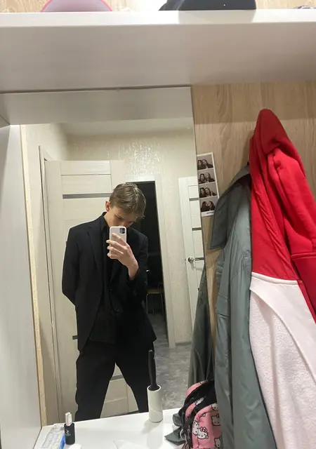 Я Nikita, 19, знакомлюсь на одну ночь в Кирове