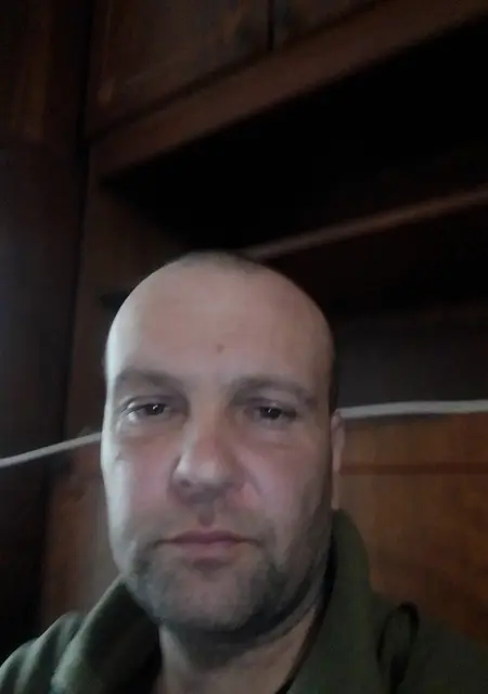 Роман из Смоленска, ищу на сайте знакомства на одну ночь