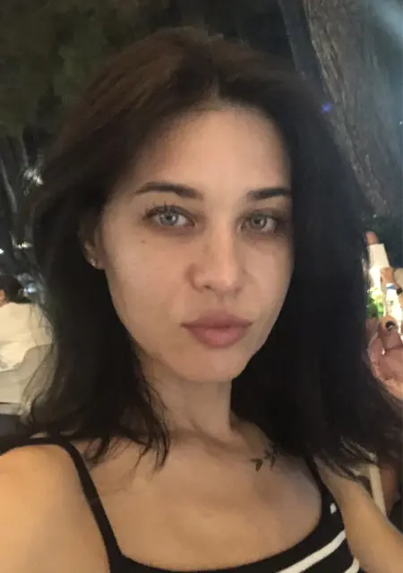 Я Кира, 36, из Москвы, ищу знакомства без обязательств